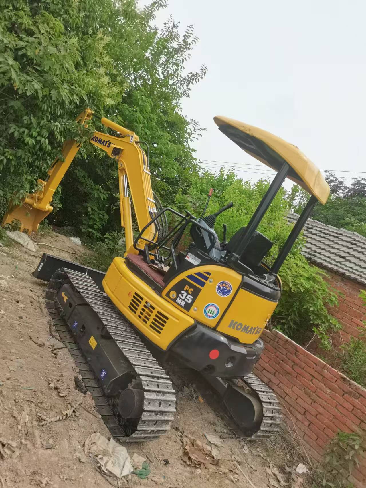 Used KOMATSU PC35MR with open cab hydraulic Japanese brand excavator for sale