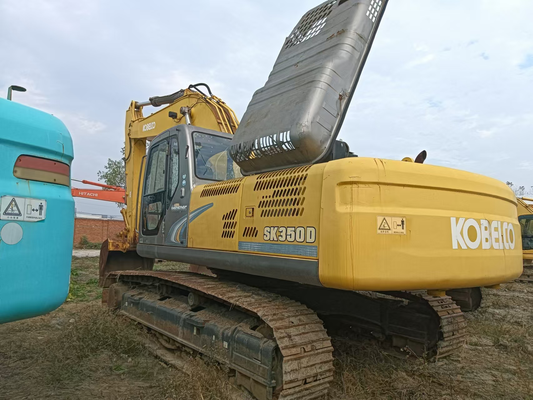 Used KOBELCO SK350 35tons large-size excavator in cheap price for sale