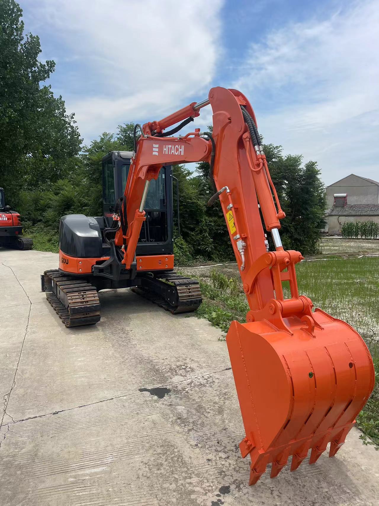 Used HITACHI ZX50U 5tons round tail mini excavator origin condition for sale