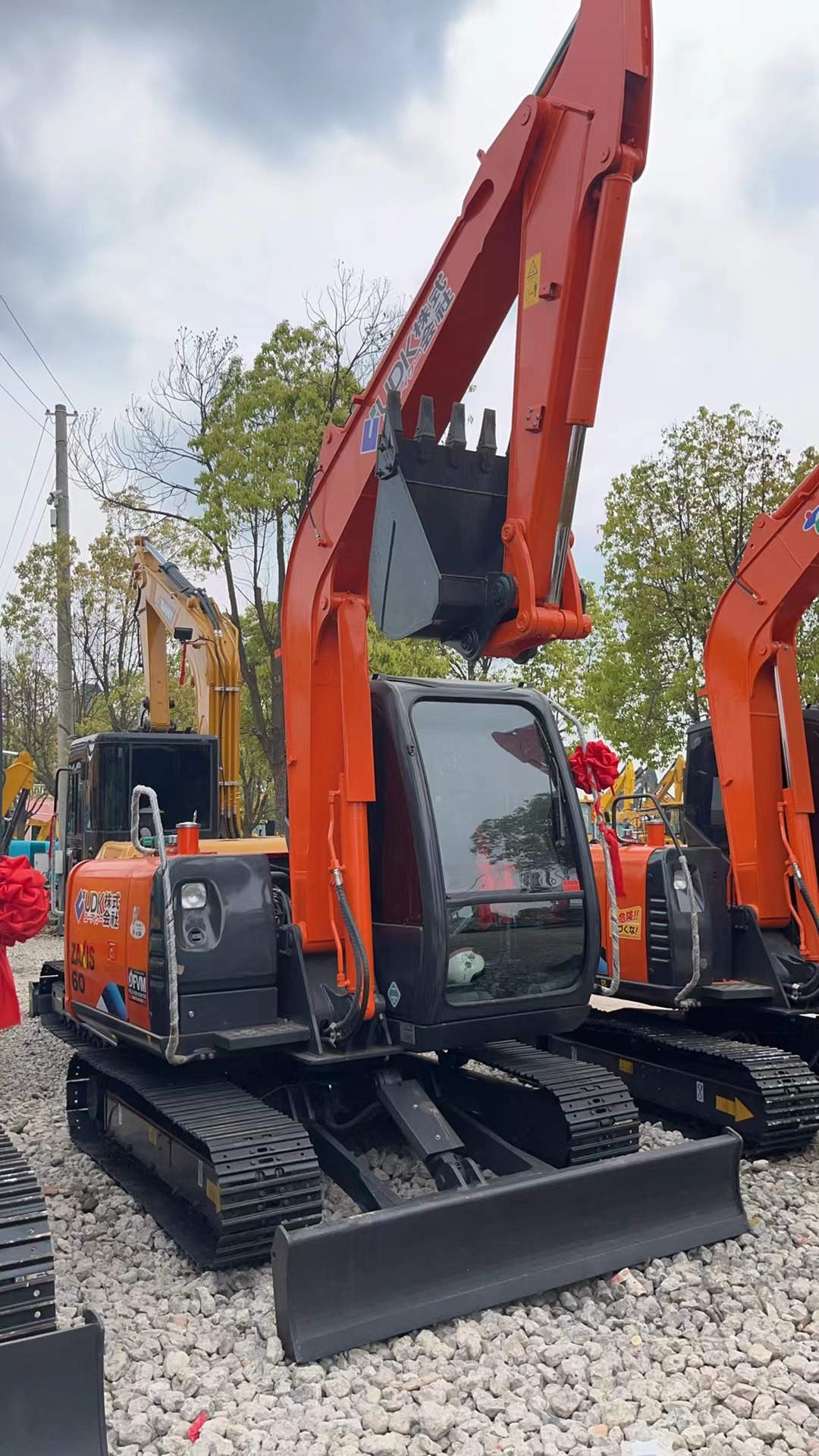 Used HITACHI ZX70 7tons Japanese brand HITACHI excavator for sale