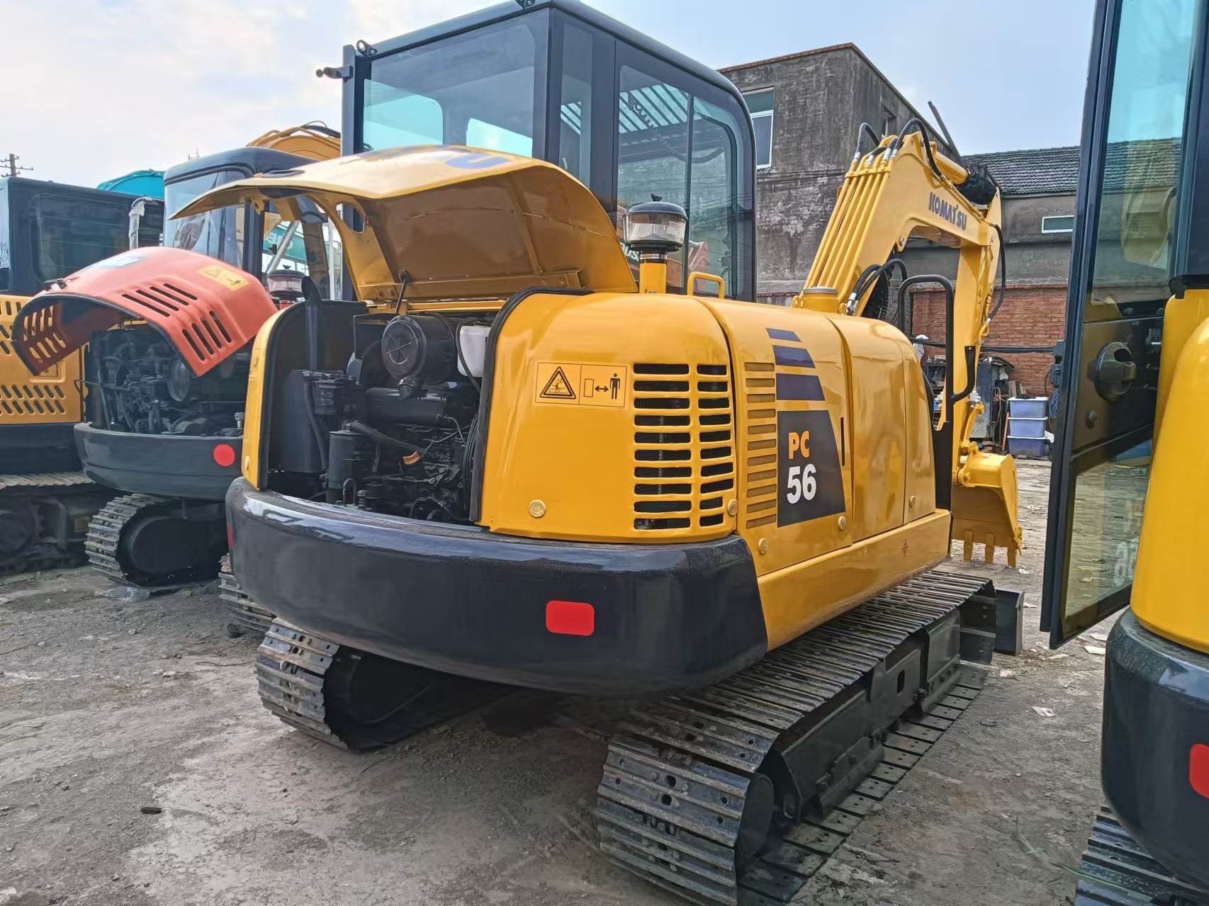 Used KOMATSU PC56 Japanese brand KOMATSU excavator for sale