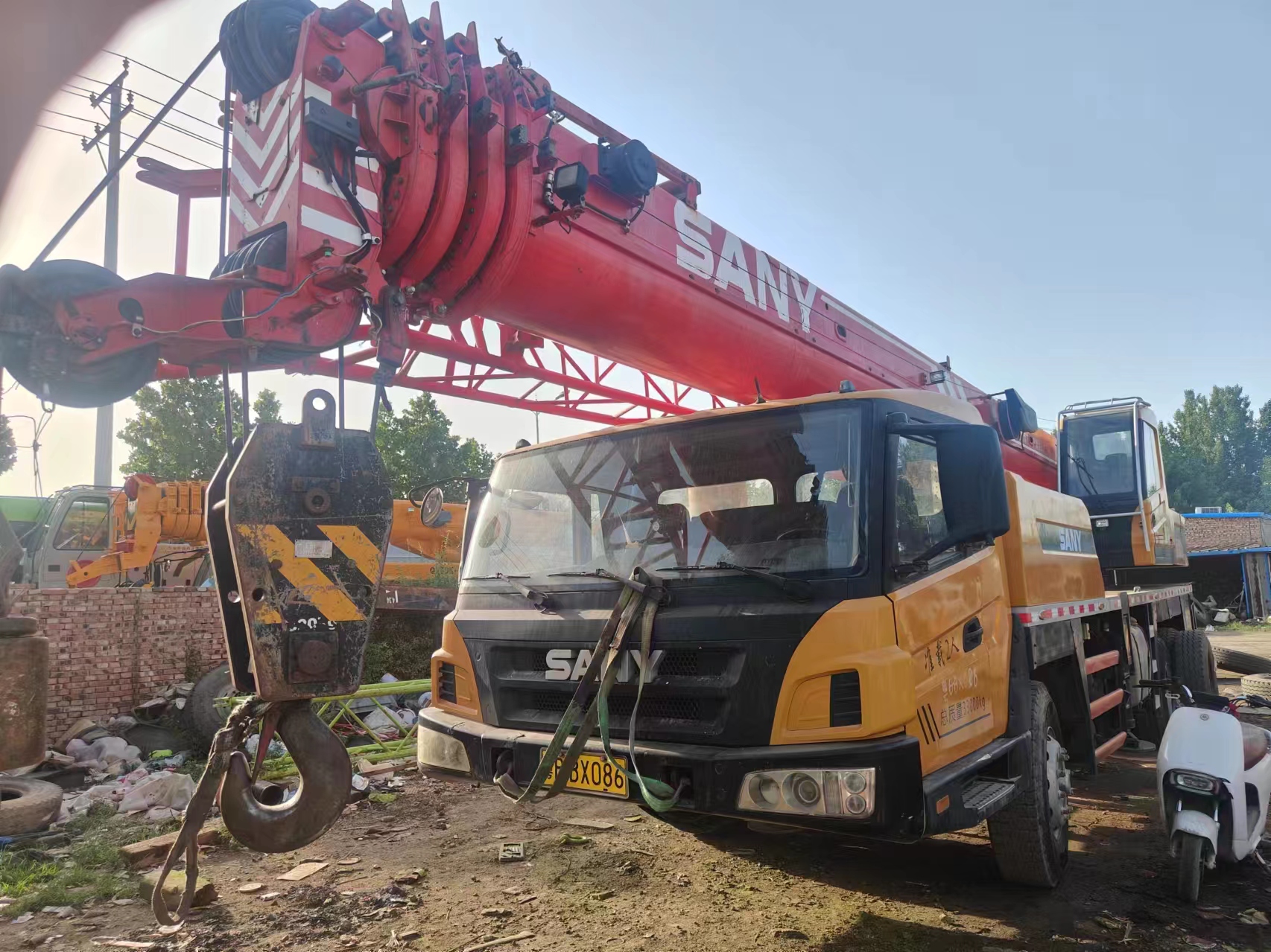 Used SANY STC250 25tons middle size Chinese brand crane for sale