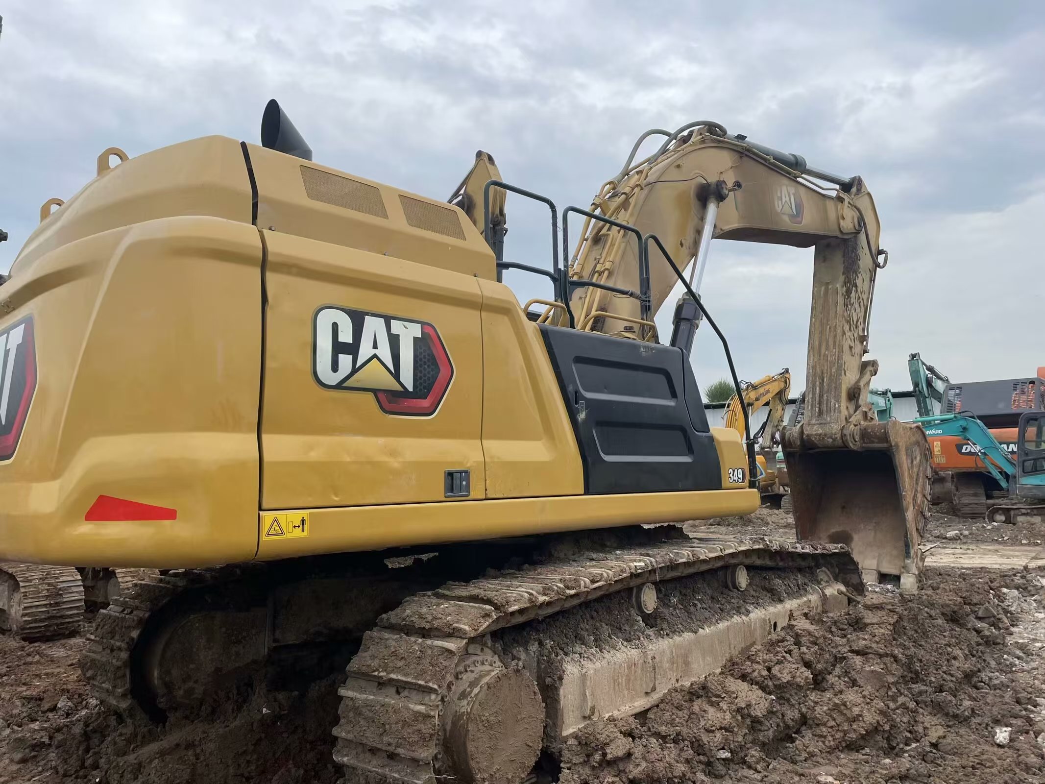 Used CAT349GC caterpillar powerful excavator in good condition for sale