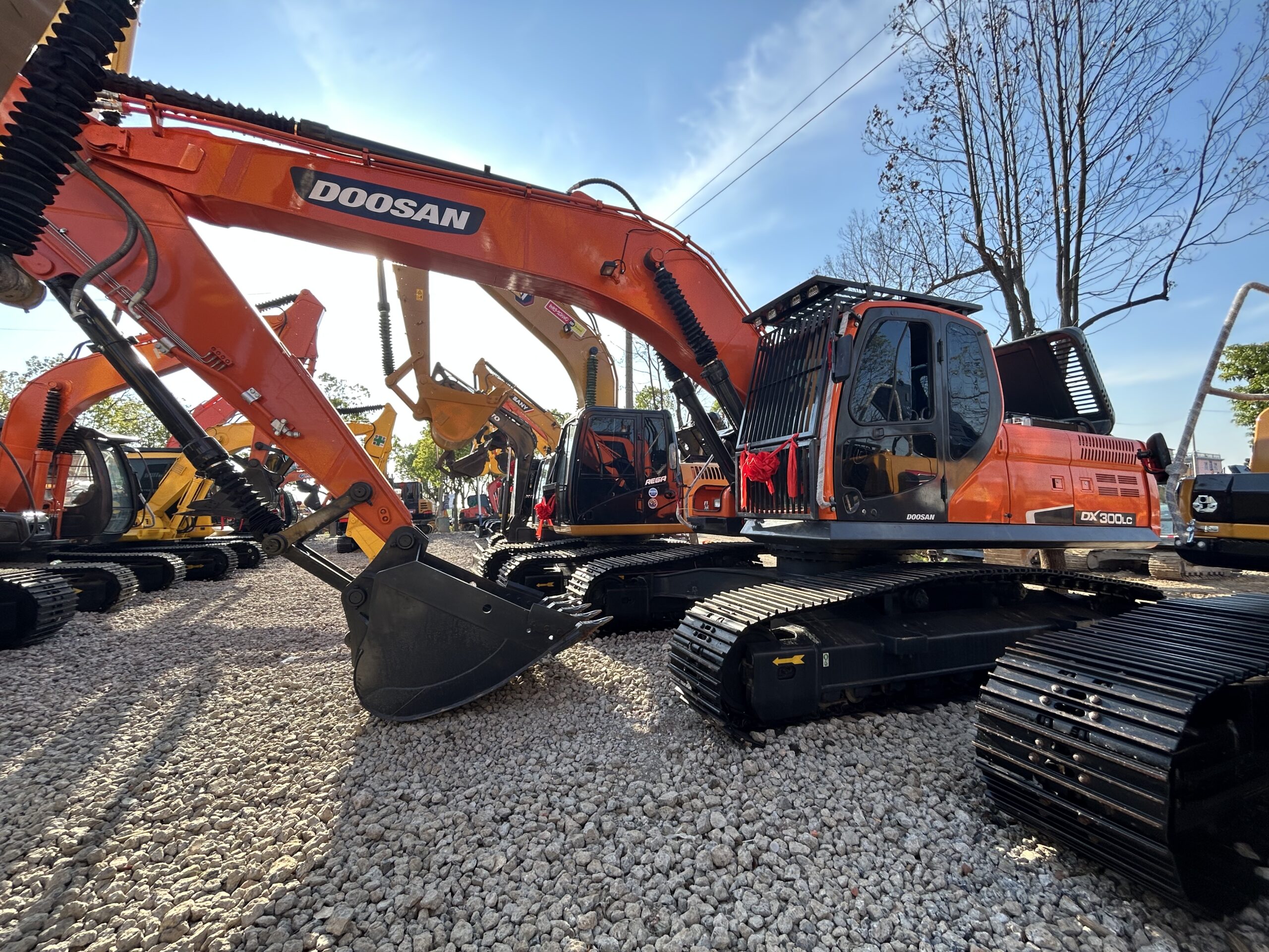 Used DOOSAN DX300LC-9C in good condition 30 tons used excavator for sale