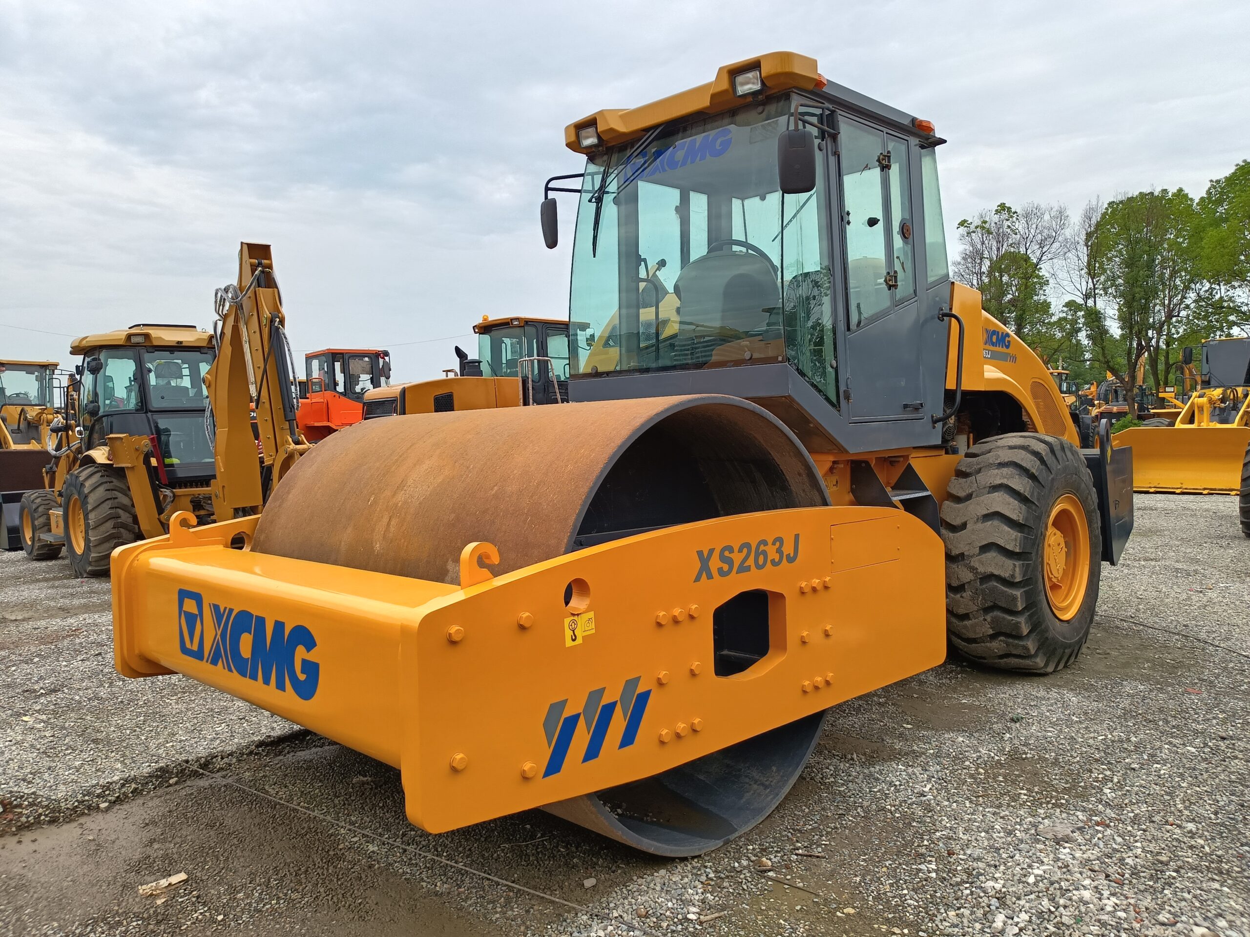 Used XCMG XS263J Chinese roller second-hand machine for sale