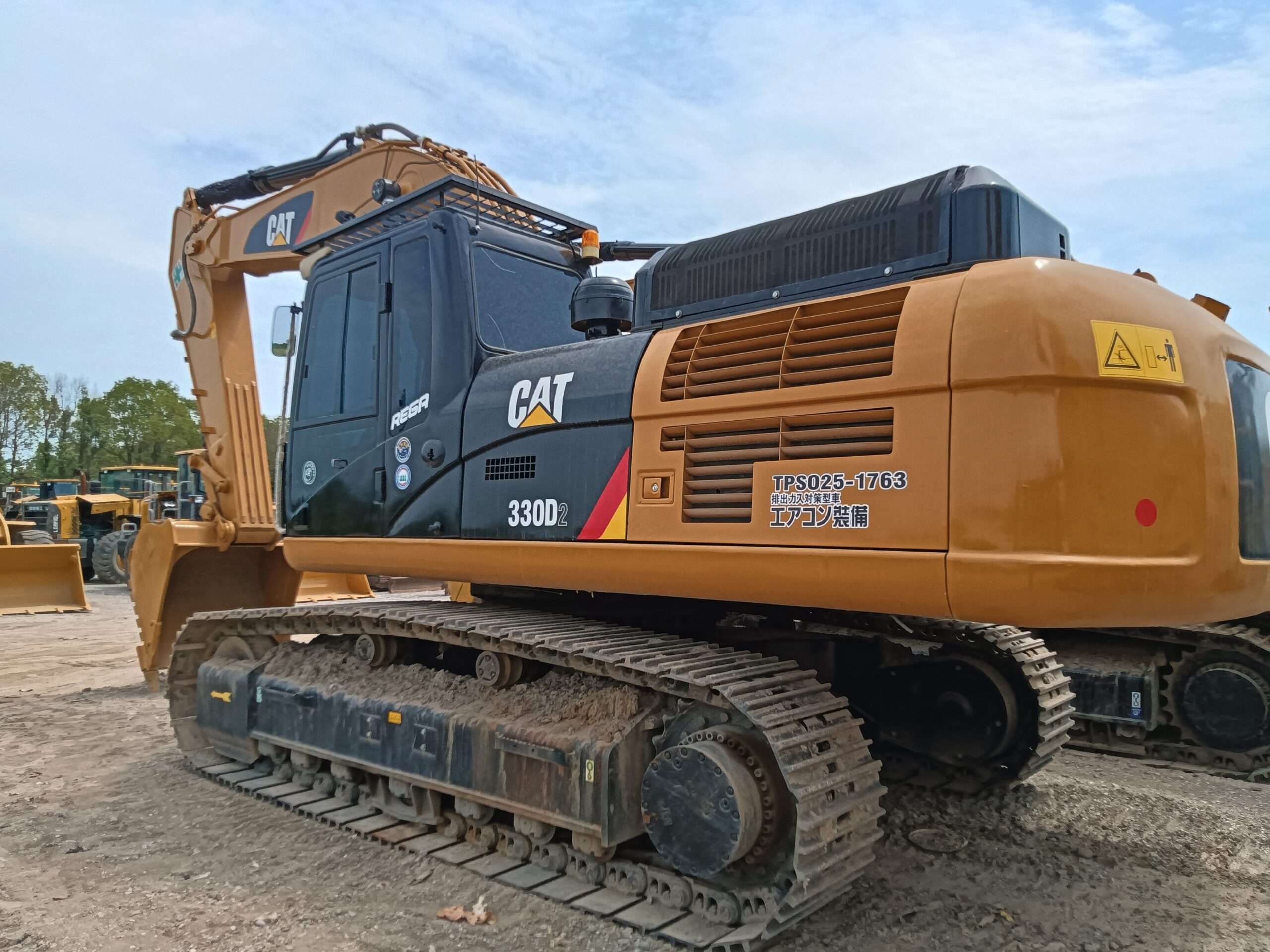 Used CAT330D CATERPILLAR hydraulic excavator with excellent performance for sale