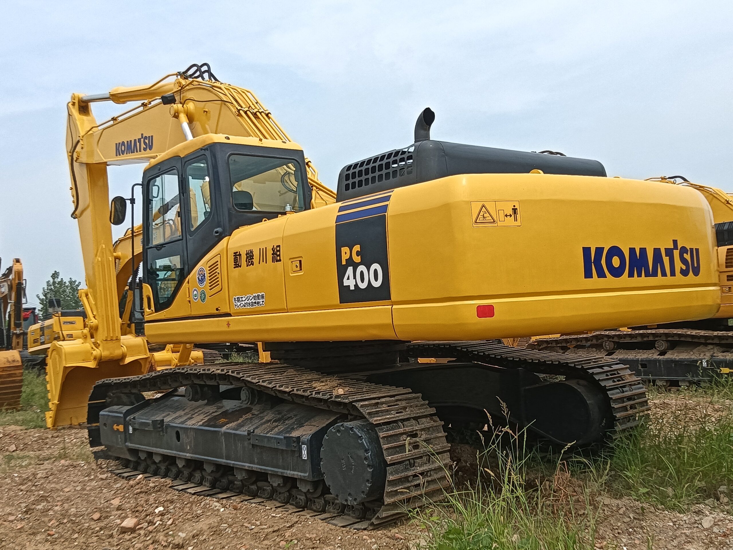 Used KOMATSU PC400-7 in cheap price and excellent performance excavator for sale