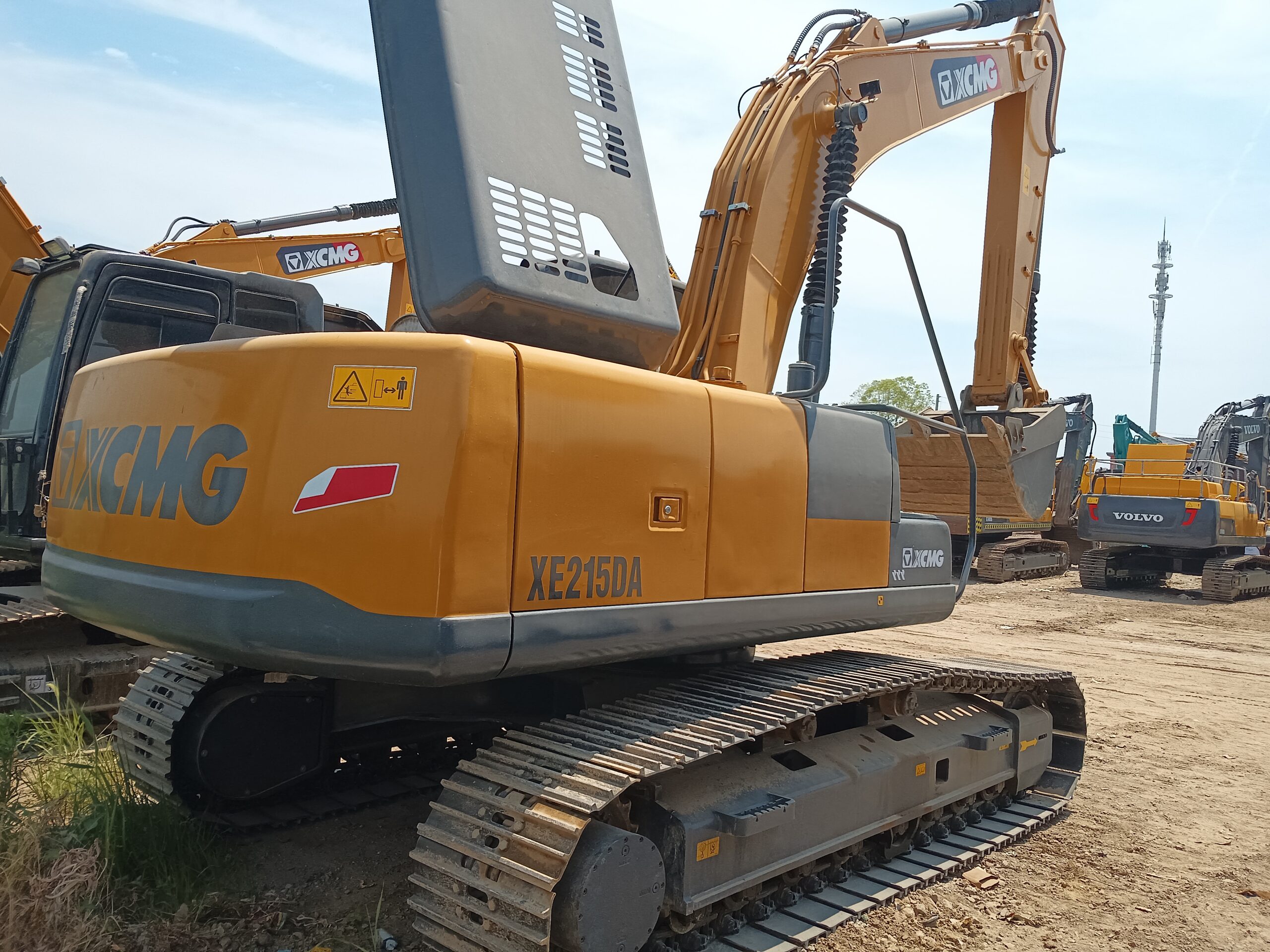 XCMG XE215DA 21tons used XCMG brand excavator for sale