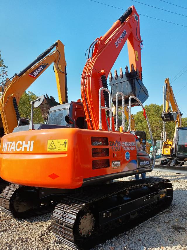 Used HITACHI ZX120 made in Japan original condition excavator for sale