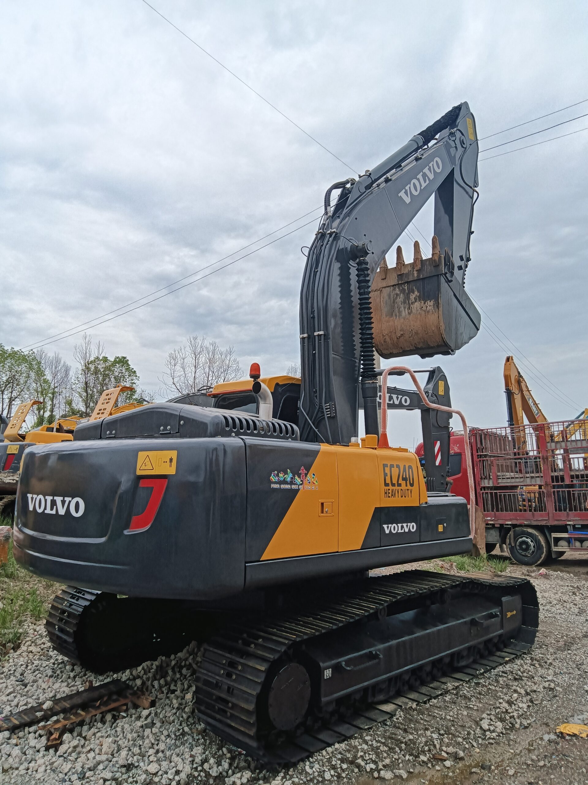 Used VOLVO EC240 high quality and cost-effective excavator for sale