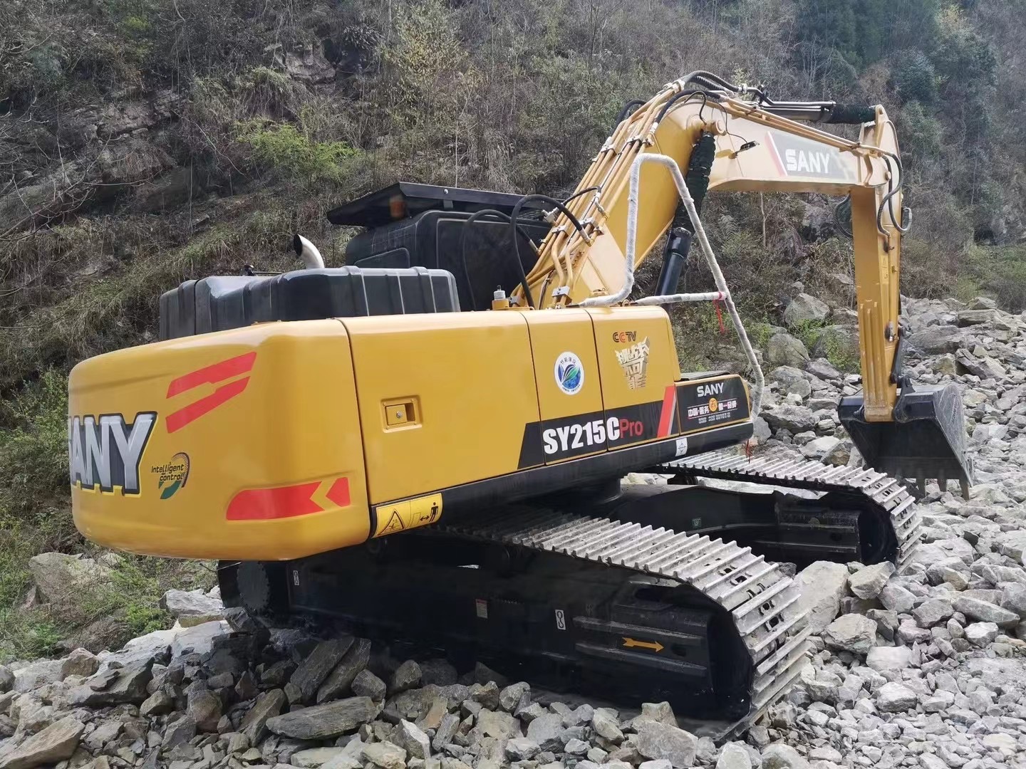 Used SANY SY215 21tons Chinese brand excavator for sale