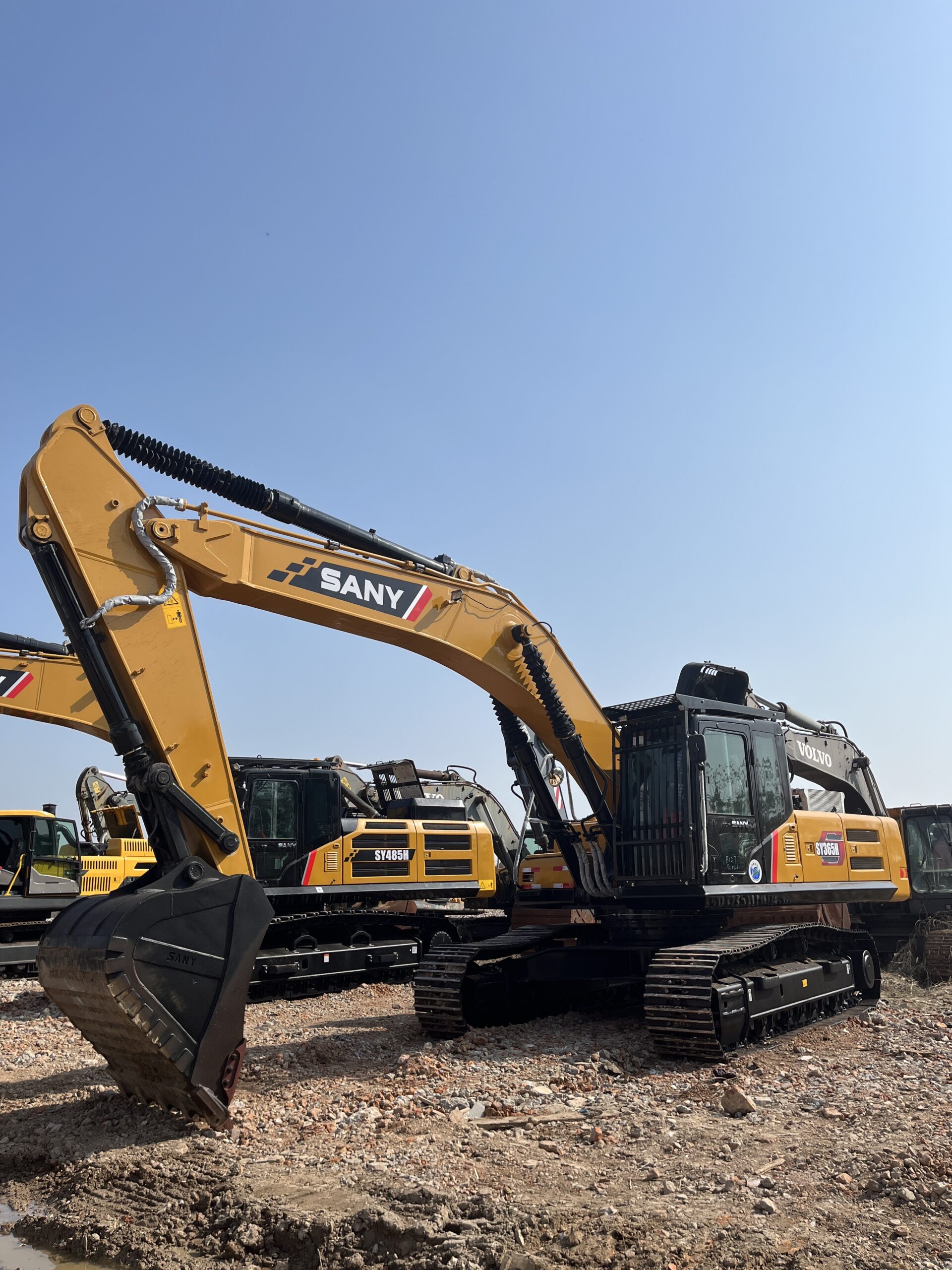 Used SANY SY365H with original engine and condition excavator for sale