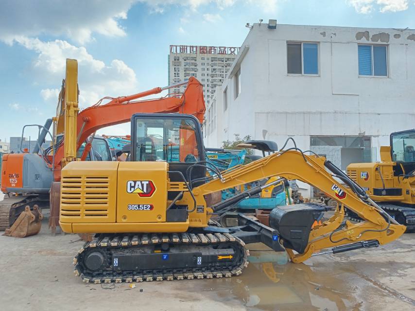 Used CAT305.5E small-size excavator cost-effective machine for sale