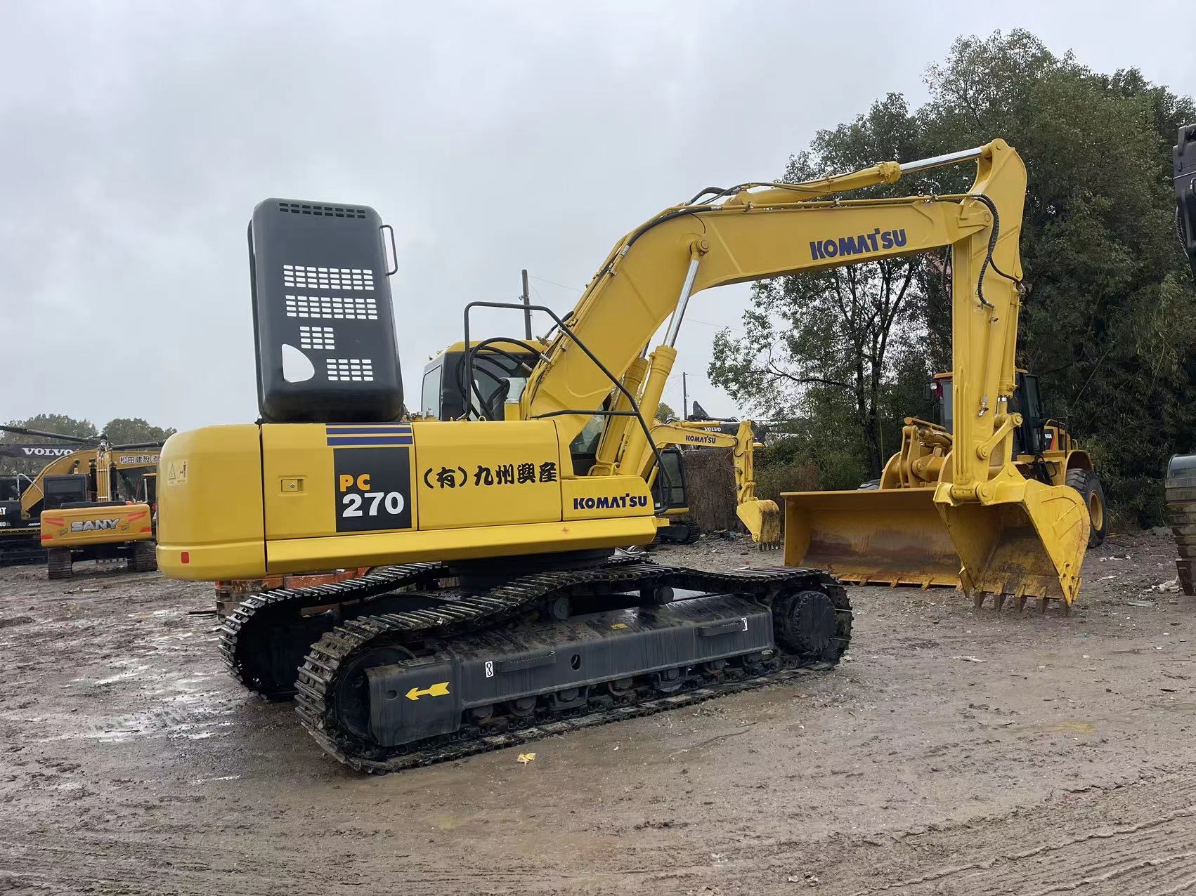 Used KOMATSU PC270 27tons made in Japan hydraulic excavator for sale