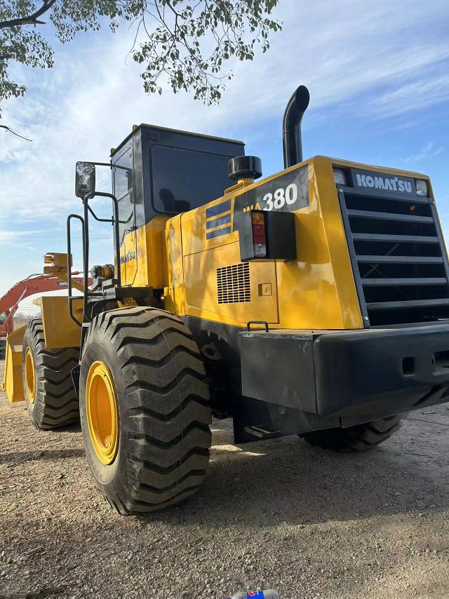 Used KOMATSU WA380 Japanese loader in stock powerful loader for sale