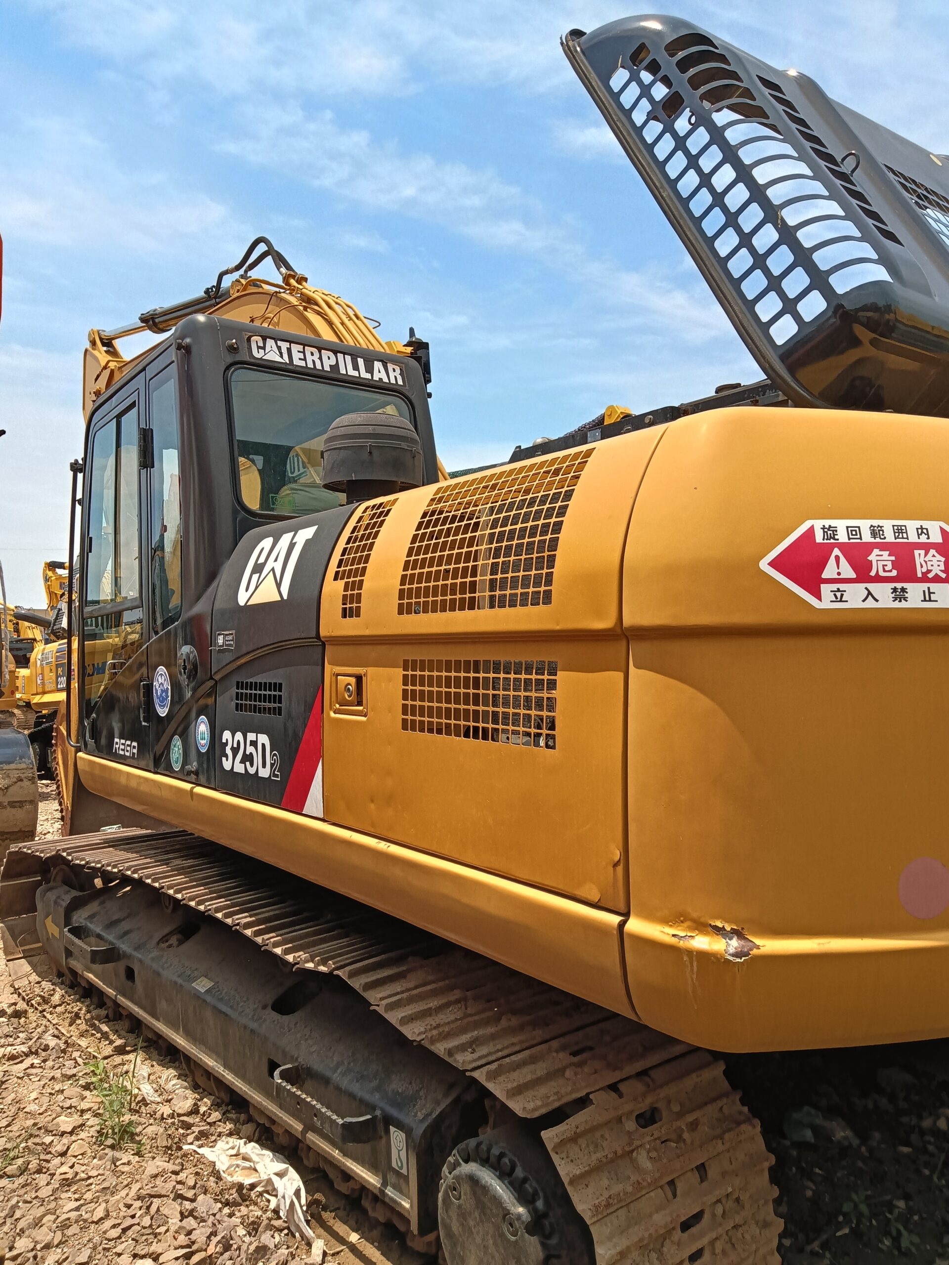 Efficient CATERPILLAR CAT325D used excavator in cheap price for sale