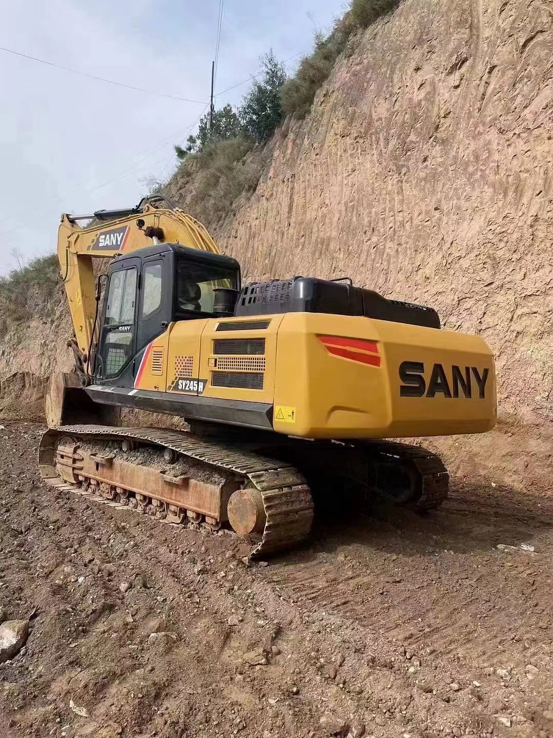 Used SANY SY245 original condition and excellent working performance excavator for sale