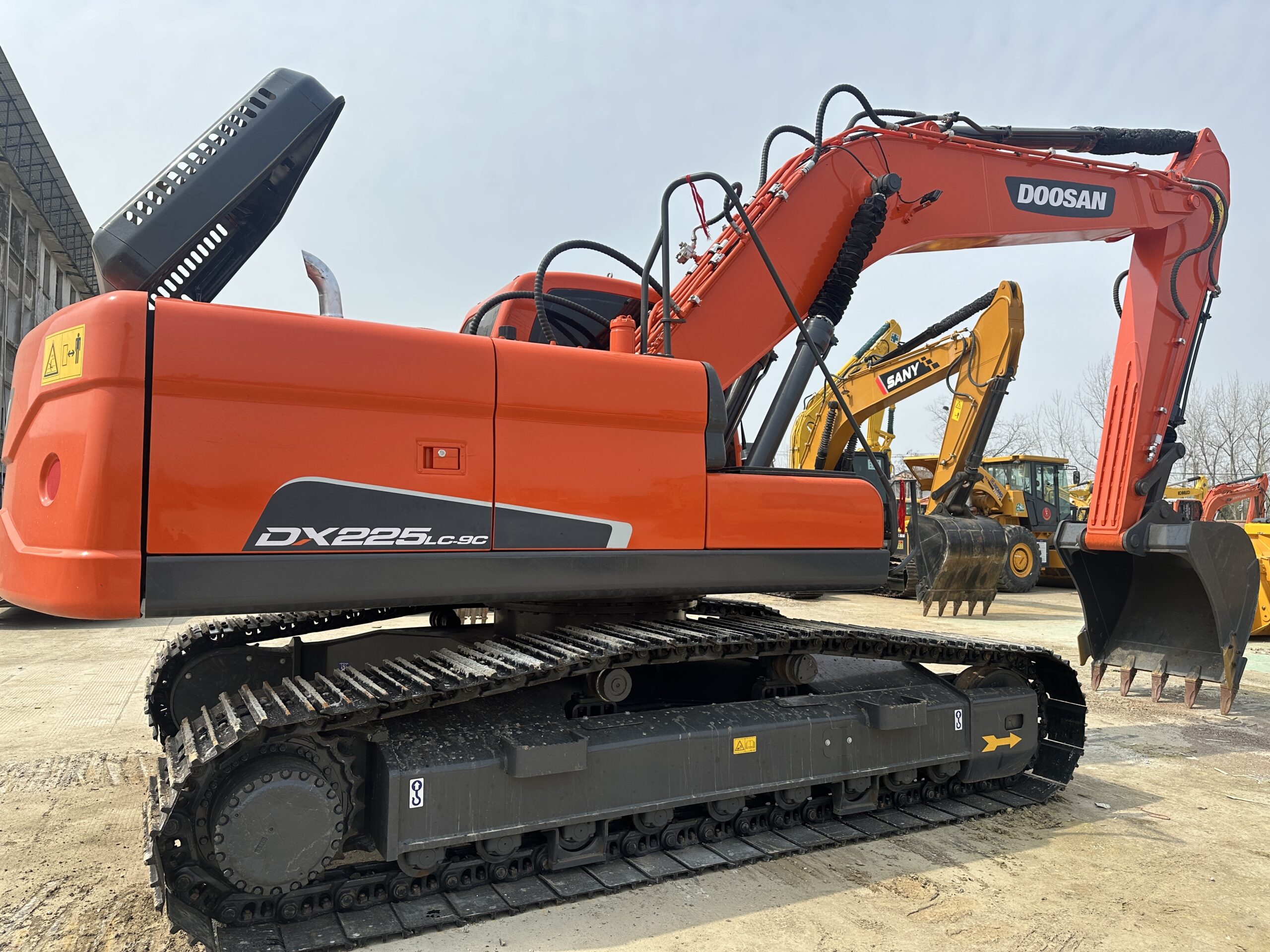 Originele gebruikte DOOSAN DX225 graafmachine in goede staat te koop
